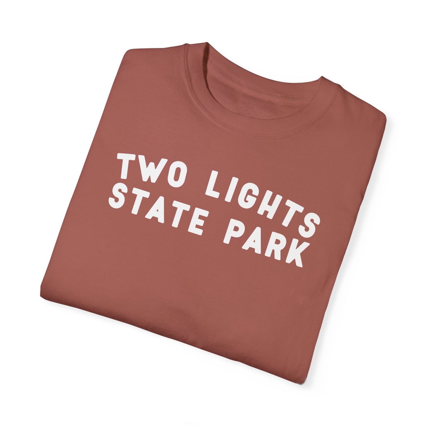 Maine's Best Hidden Spots - TWO LIGHTS - T-shirt